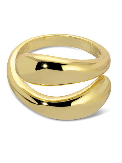 A gold-plated ring featuring a bold, open design with two smooth, curved bands that overlap elegantly. The polished finish adds a touch of sophistication, making it a versatile accessory for any outfit.