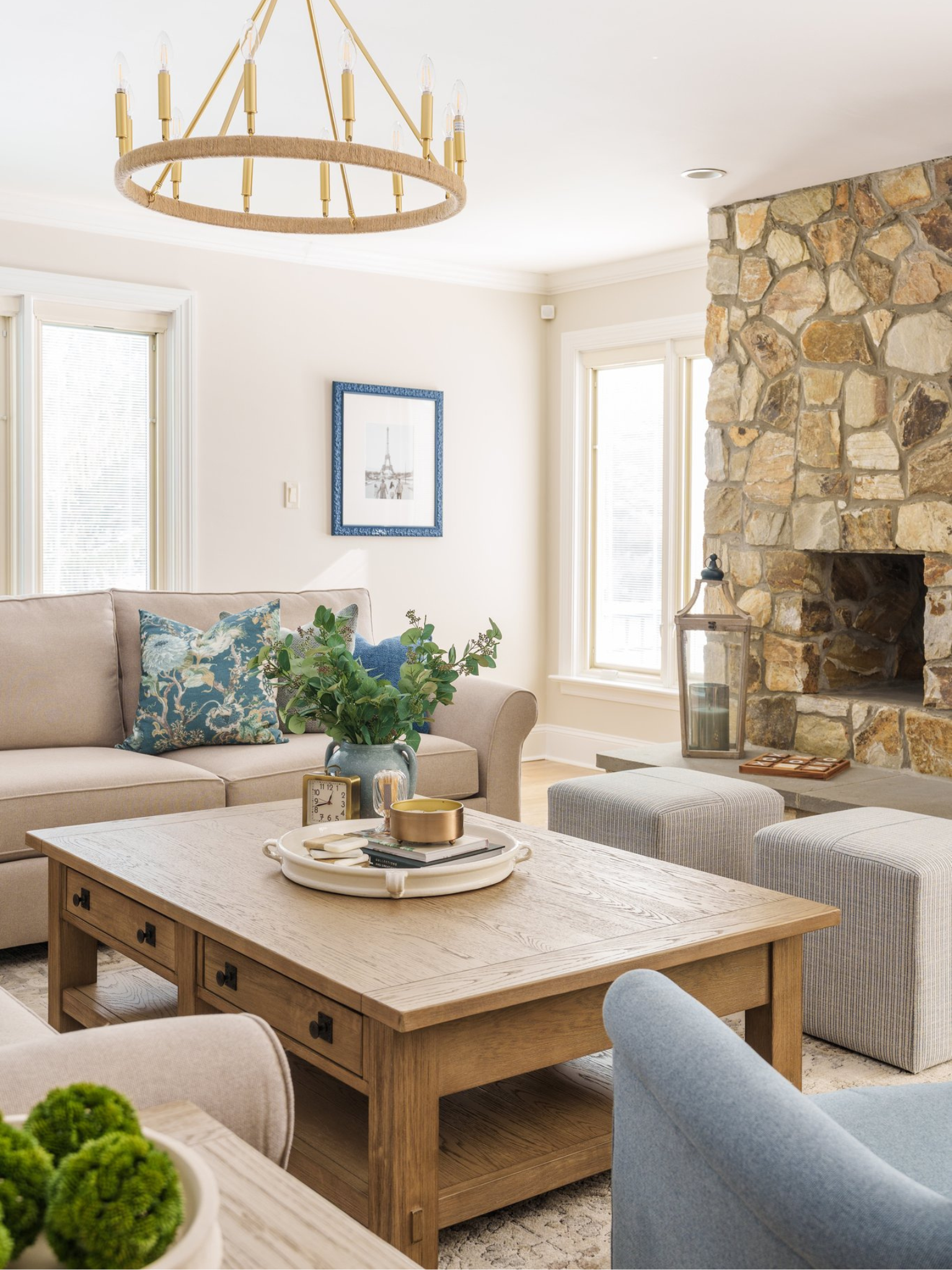 Delaware-Livingroom-Before.png__PID:43798e93-29a7-4885-821f-157c315b3aa9